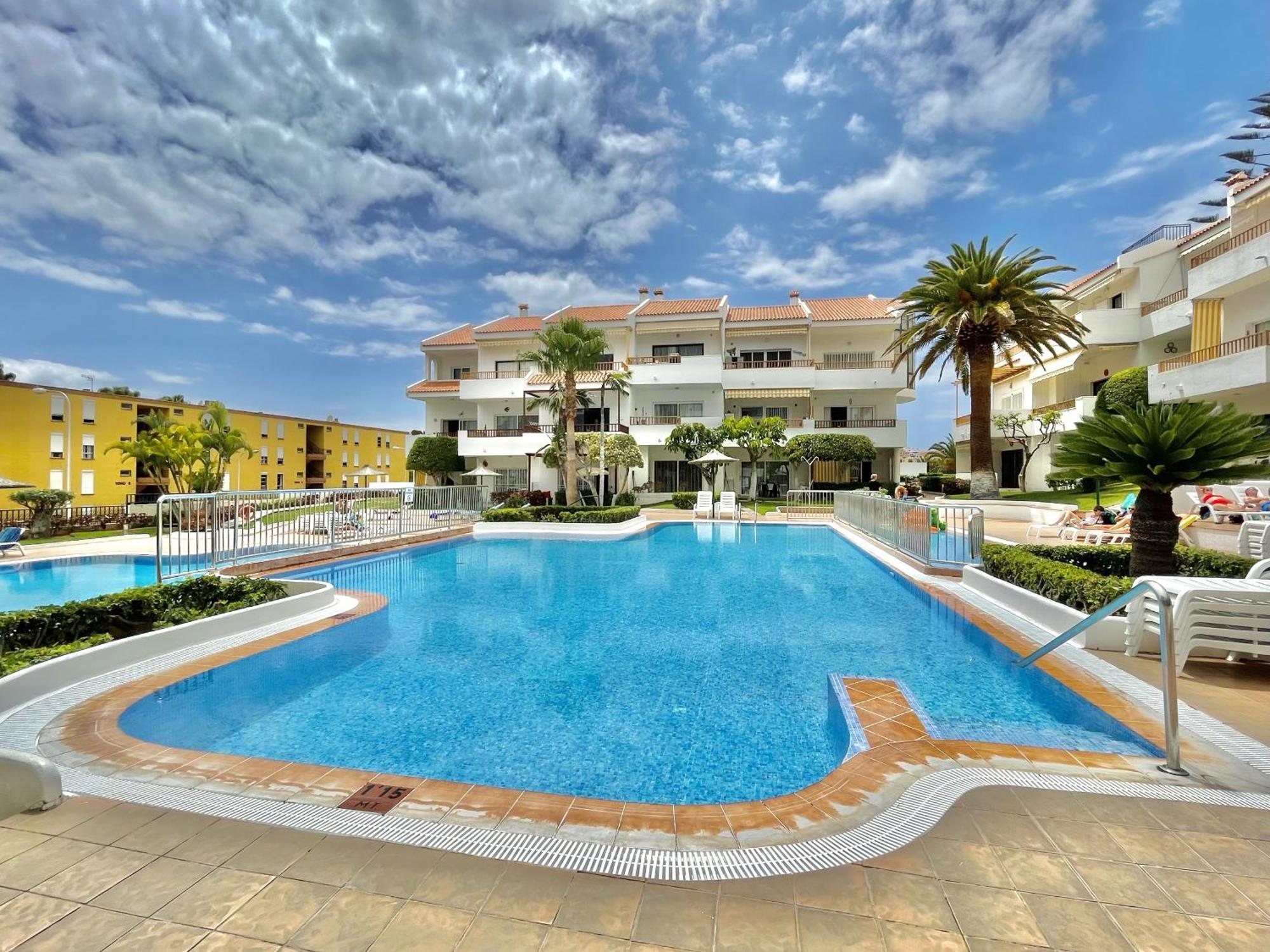شقة Pool Views Terrace لوس كريستيانوس المظهر الخارجي الصورة